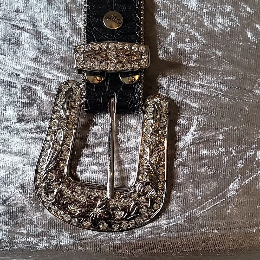 Rhinestone Belt - Picture 2 of 8